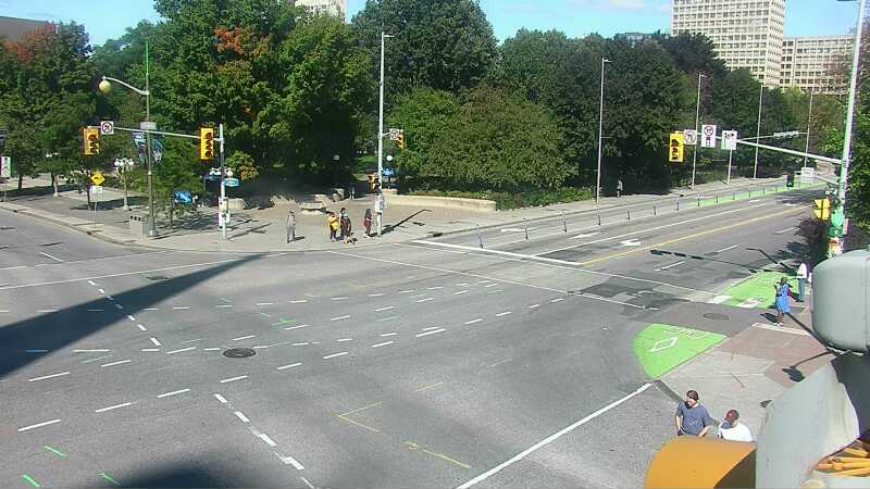 Traffic camera image at 2025-09-14 18:20:11