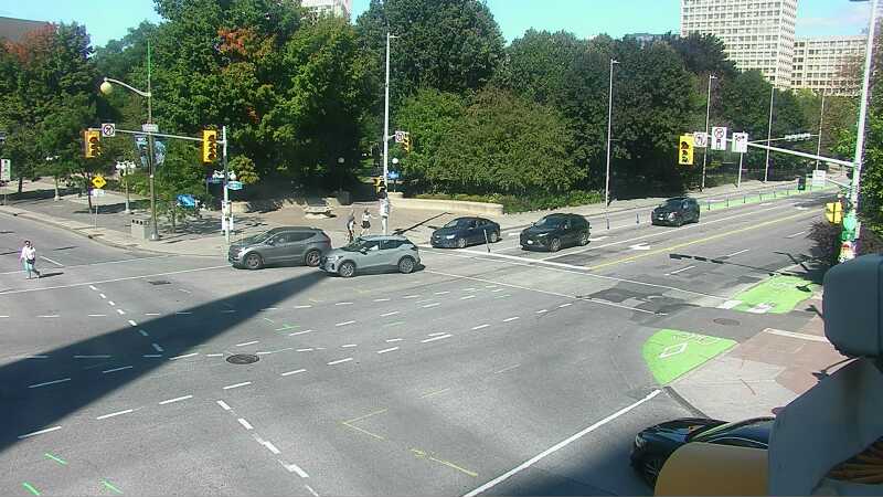Traffic camera image at 2025-09-14 18:35:13