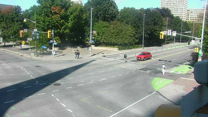 Traffic camera image at 2025-09-14 18:40:13