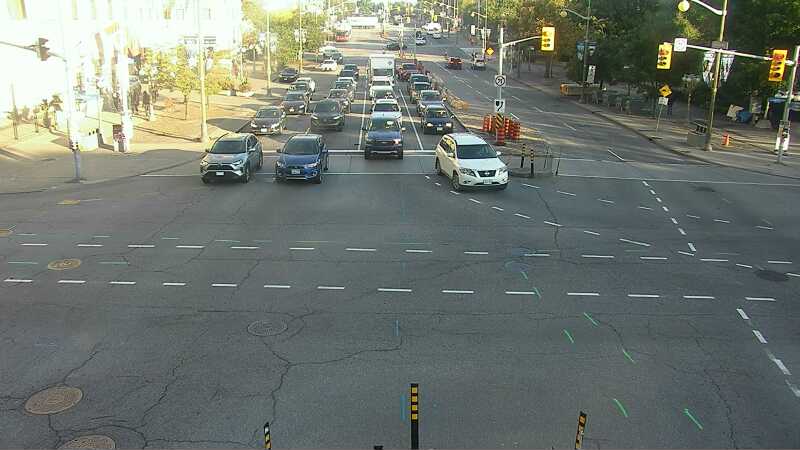 Traffic camera image at 2025-09-18 12:05:11