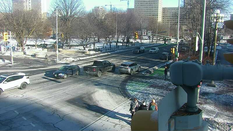 Traffic camera image at 2024-12-21 15:30:52