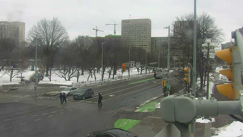 Traffic camera image at 2025-03-09 13:30:08