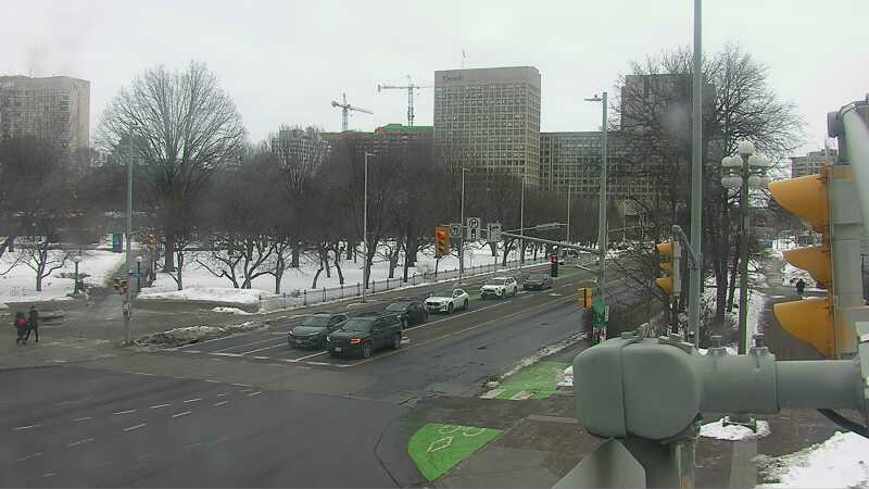 Traffic camera image at 2025-03-09 14:00:24