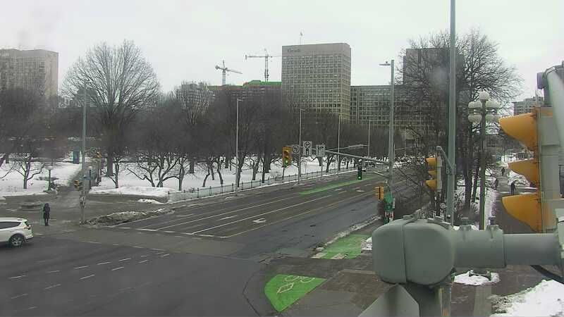 Traffic camera image at 2025-03-09 14:05:21