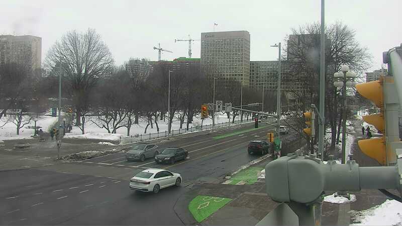 Traffic camera image at 2025-03-09 14:10:21