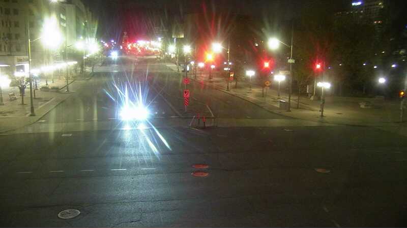 Traffic camera image at 2025-05-09 08:00:12