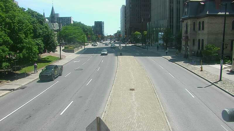 Traffic camera image at 2025-06-30 17:50:13