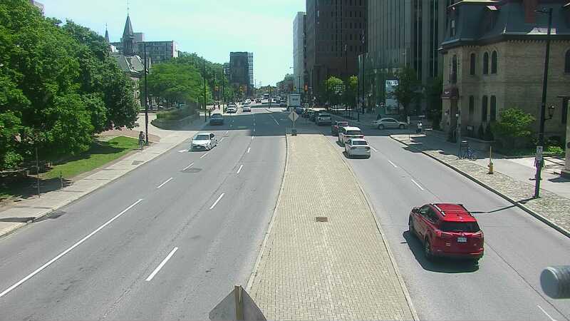 Traffic camera image at 2025-06-30 18:00:13