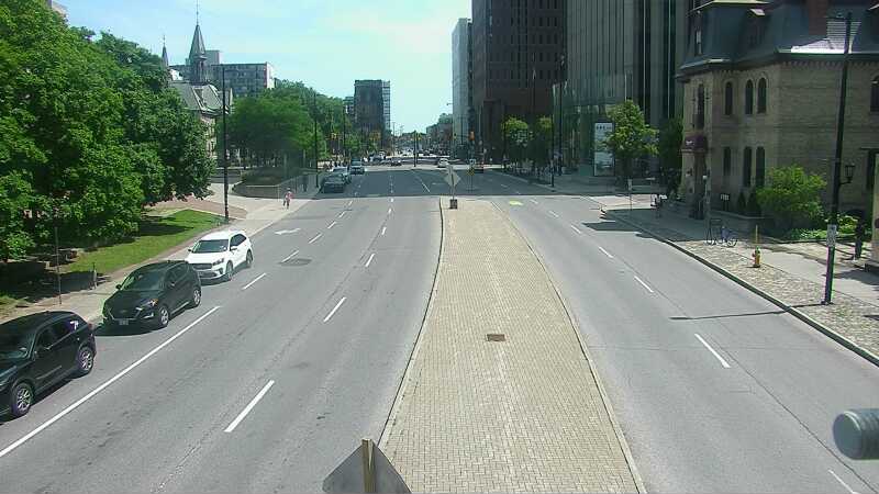 Traffic camera image at 2025-06-30 18:40:14