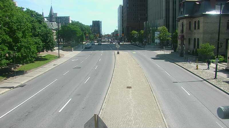 Traffic camera image at 2025-06-30 18:45:17