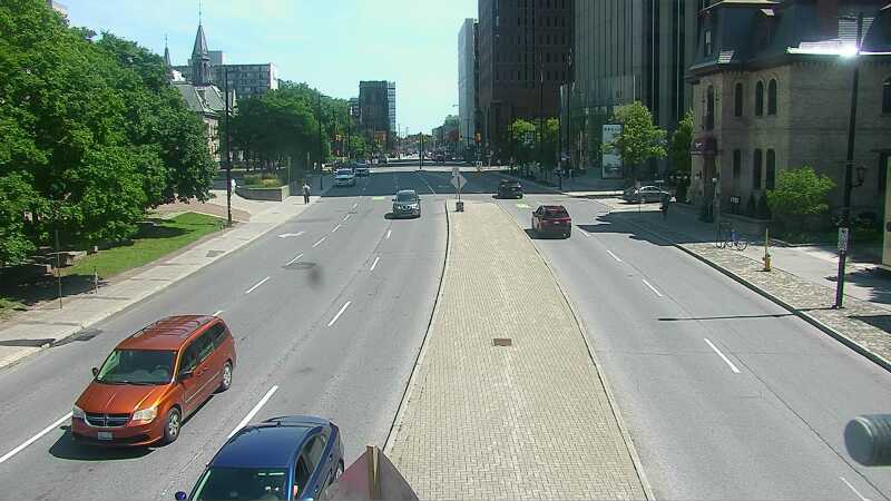 Traffic camera image at 2025-06-30 18:55:16