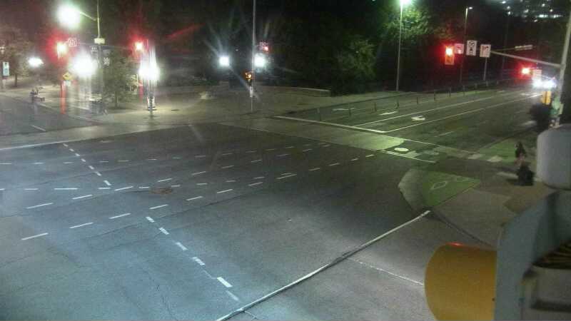Traffic camera image at 2025-07-31 01:40:13