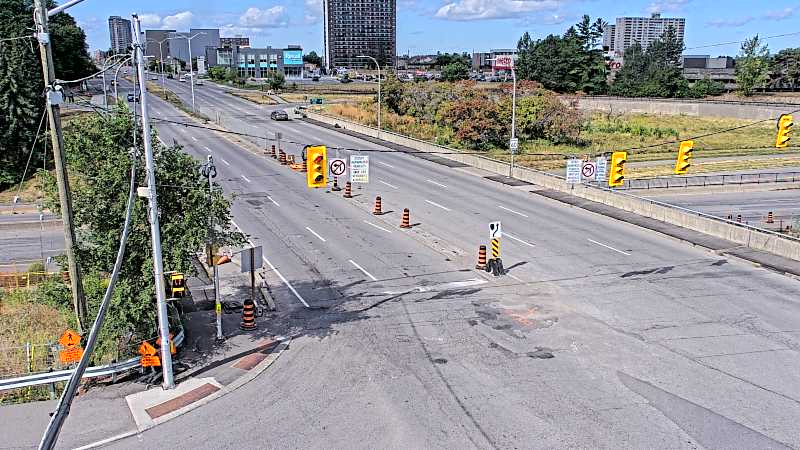 Traffic camera image at 2025-08-24 14:31:20