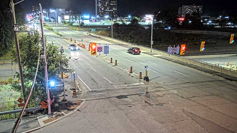 Traffic camera image at 2025-09-01 02:21:17