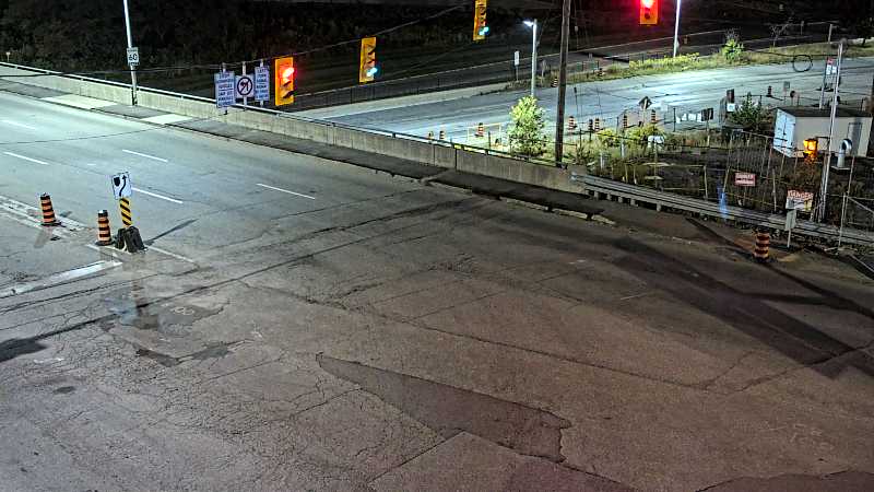 Traffic camera image at 2025-09-18 01:00:28