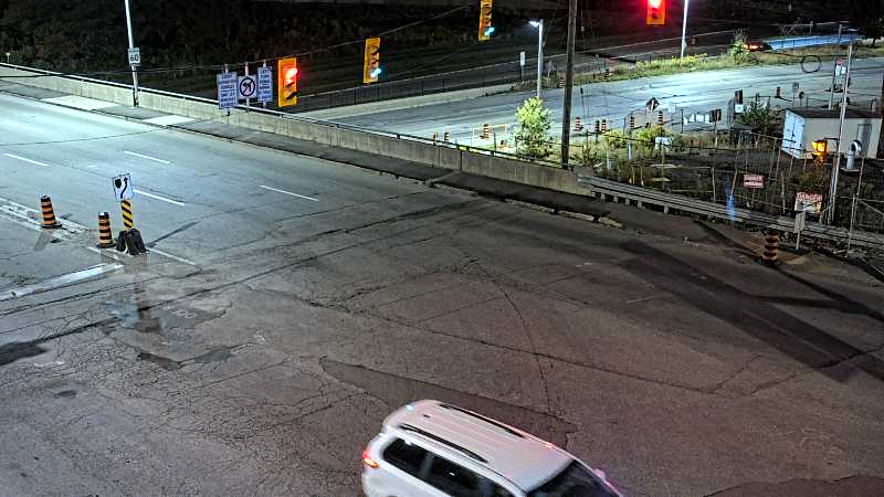 Traffic camera image at 2025-09-18 01:41:23