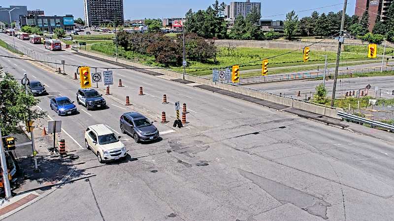 Traffic camera image at 2025-06-30 16:11:28