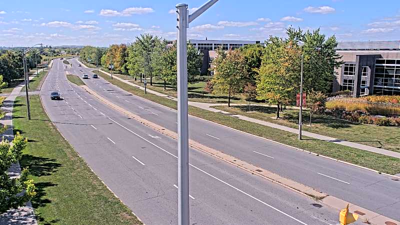 Traffic camera image at 2025-09-14 17:36:23