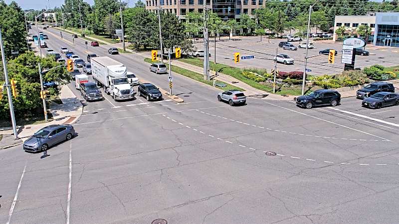 Traffic camera image at 2025-06-30 17:46:24