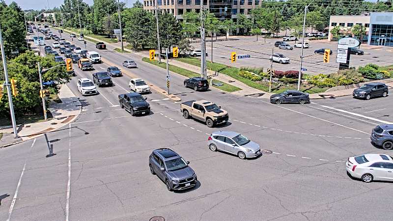 Traffic camera image at 2025-06-30 18:11:22