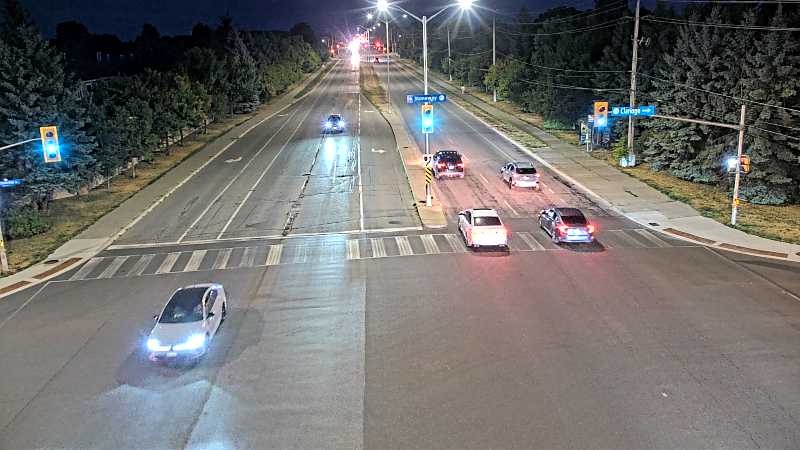 Traffic camera image at 2025-08-25 00:41:21