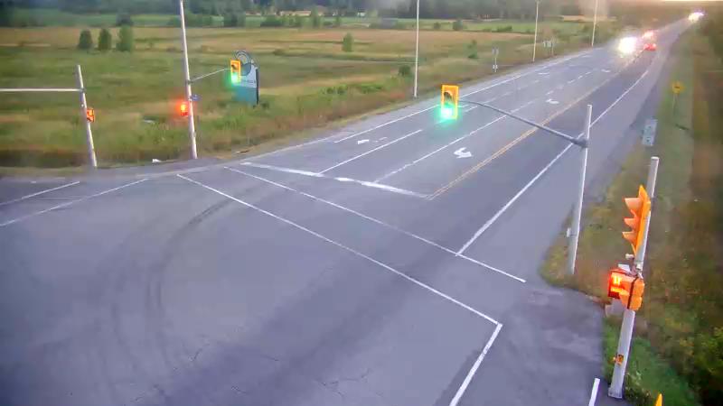 Traffic camera image at 2025-08-25 00:06:22