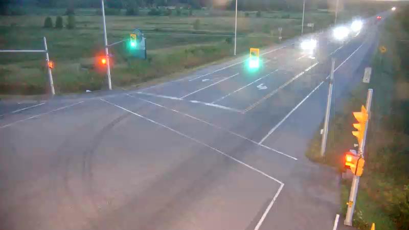 Traffic camera image at 2025-08-25 00:16:17