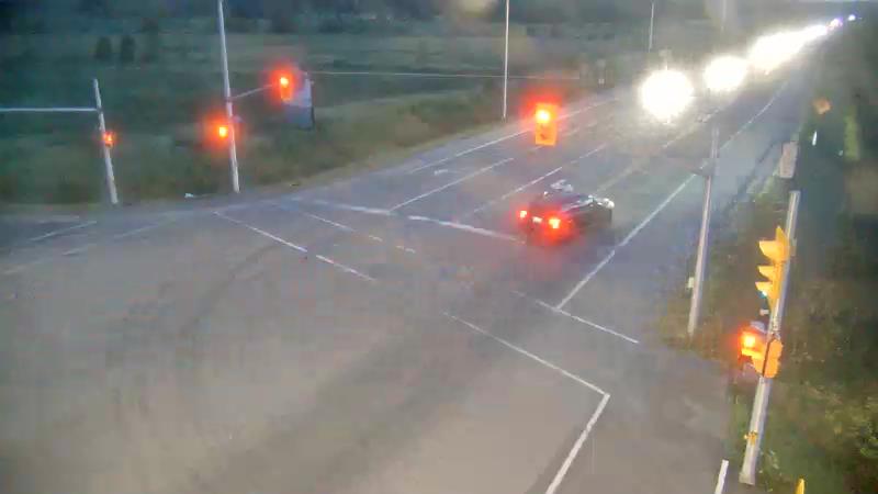 Traffic camera image at 2025-08-25 00:21:12