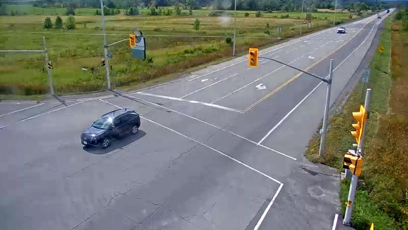 Traffic camera image at 2025-09-04 17:01:21