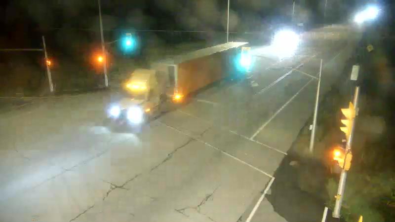 Traffic camera image at 2025-09-05 02:46:17
