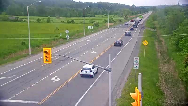 Traffic camera image at 2025-06-05 17:45:13