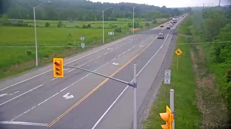 Traffic camera image at 2025-06-05 17:57:03