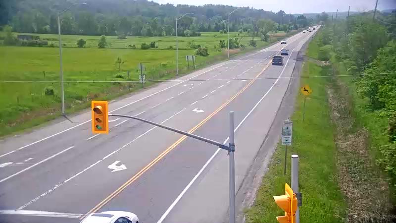 Traffic camera image at 2025-06-05 18:12:38