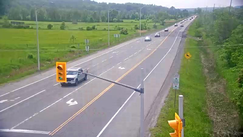 Traffic camera image at 2025-06-05 18:22:46