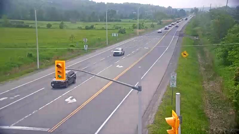 Traffic camera image at 2025-06-05 18:57:03