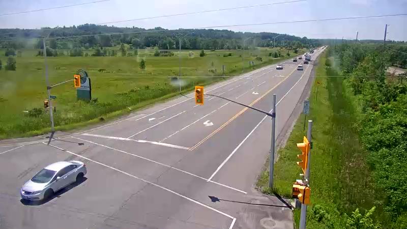 Traffic camera image at 2025-06-30 18:01:23