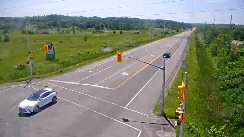 Traffic camera image at 2025-06-30 18:16:26
