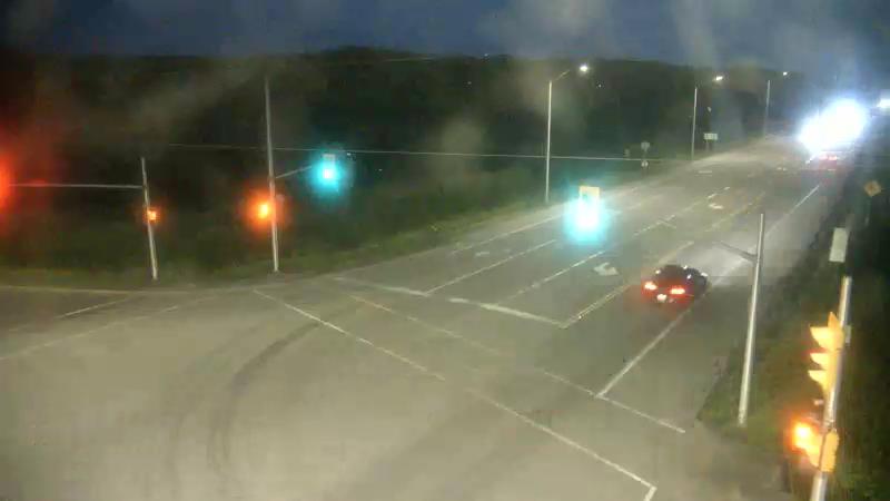 Traffic camera image at 2025-07-04 01:51:17