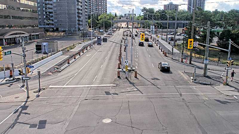 Traffic camera image at 2025-08-24 14:26:21