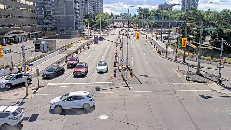 Traffic camera image at 2025-08-24 14:51:14
