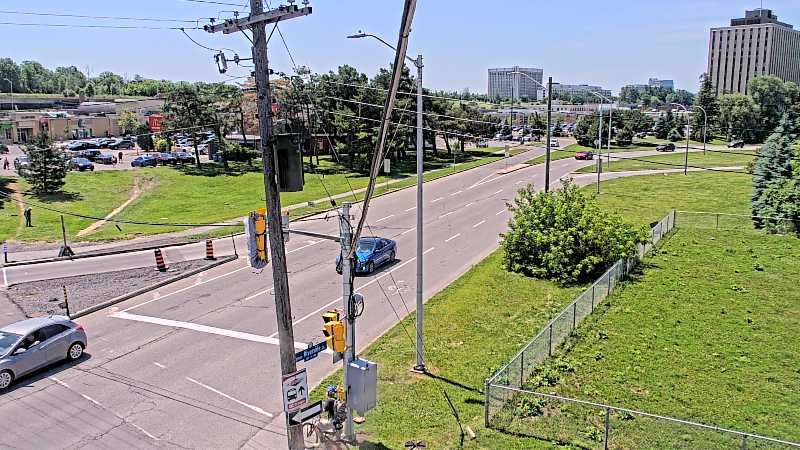 Traffic camera image at 2025-06-30 16:16:24