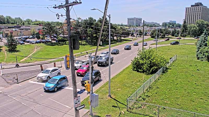 Traffic camera image at 2025-06-30 16:41:18