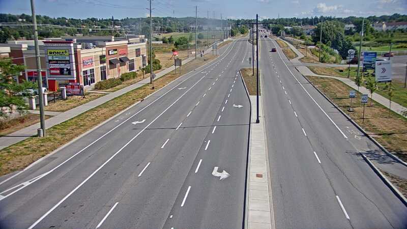 Traffic camera image at 2025-08-24 14:46:24