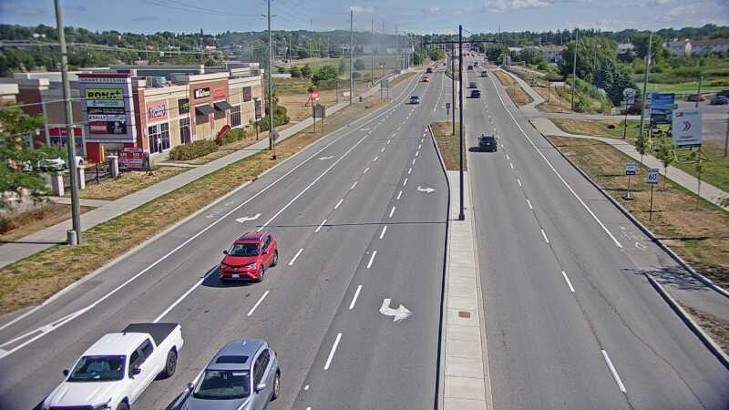 Traffic camera image at 2025-08-24 15:06:23