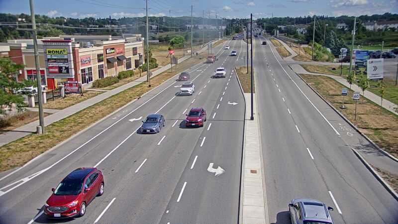 Traffic camera image at 2025-08-24 15:46:21