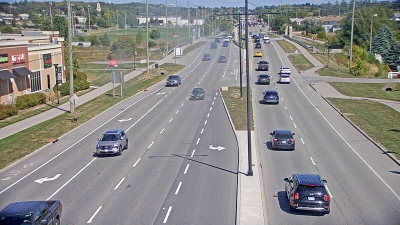 Traffic camera image at 2025-09-14 17:41:17