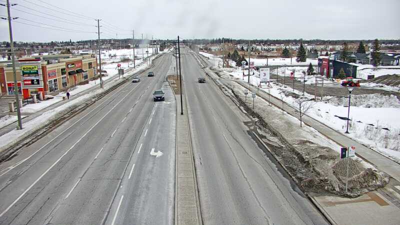 Traffic camera image at 2025-03-09 14:11:03