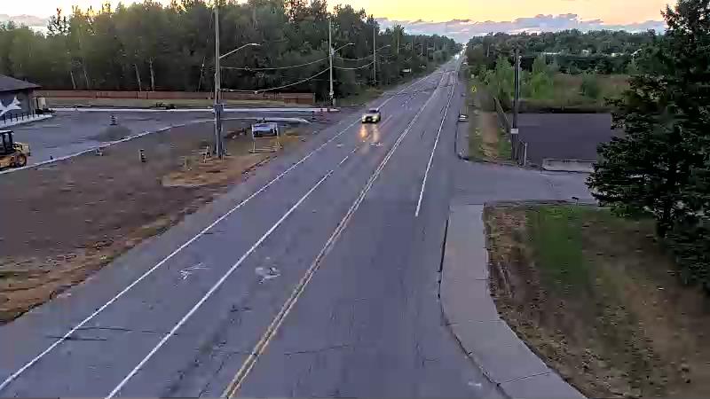 Traffic camera image at 2025-08-25 00:01:17