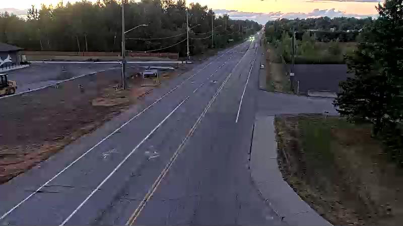 Traffic camera image at 2025-08-25 00:06:22