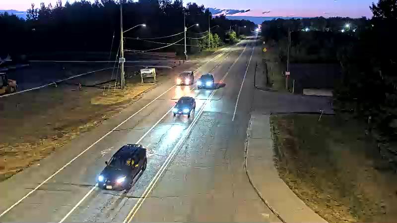 Traffic camera image at 2025-08-25 00:31:21